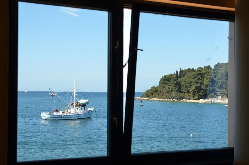 Apartments Ana City Rovinj Room photo